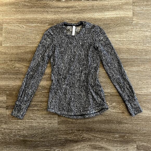 NWOT Lululemon Extra Mile Long Sleeve Top Size 2 Black White Luon Running‎ Shirt - Picture 3 of 16